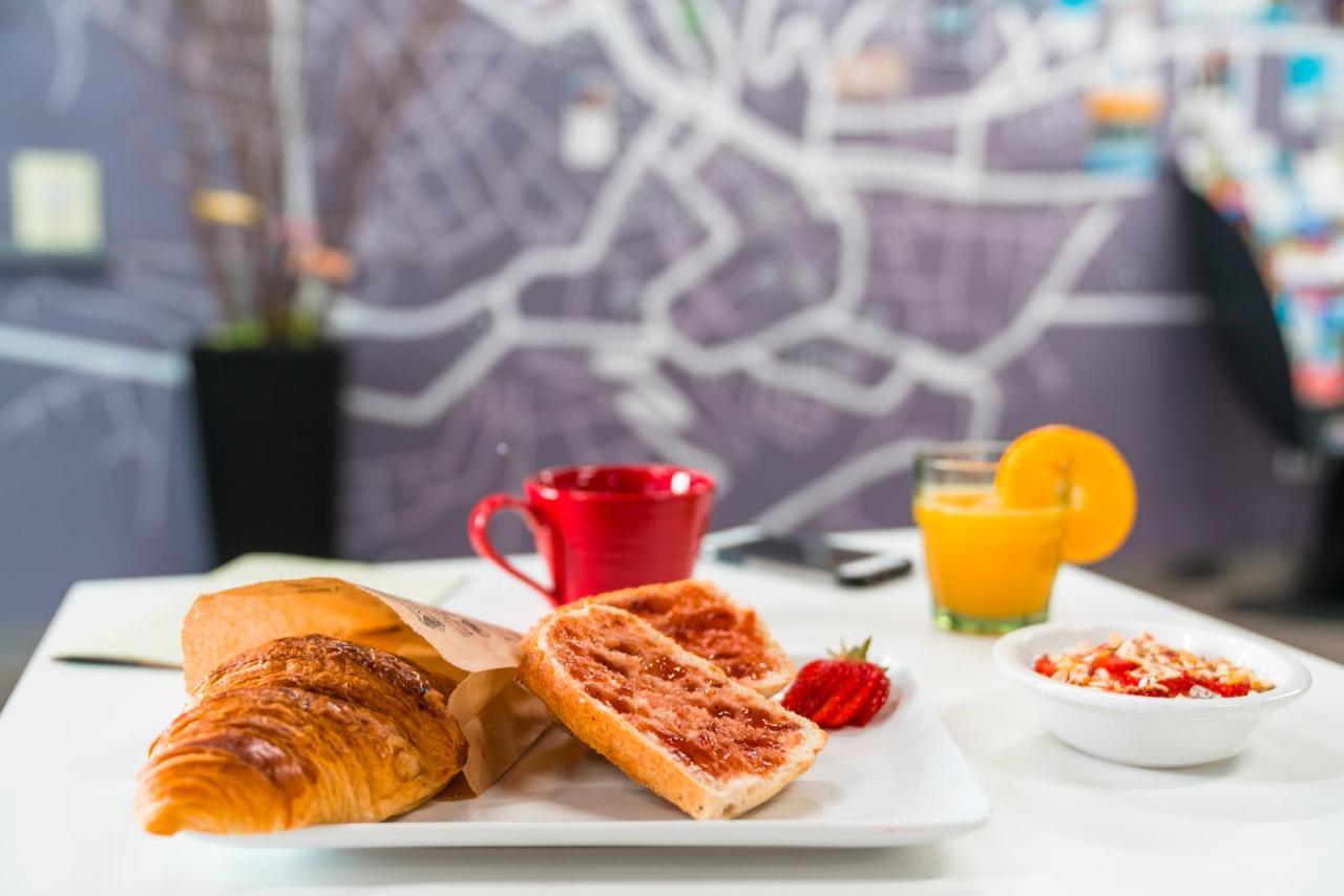 Ibis Styles Chambery Centre Gare Hotel Bagian luar foto