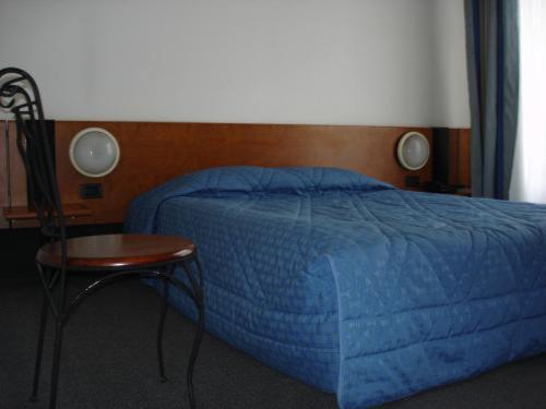 Ibis Styles Chambery Centre Gare Hotel Ruang foto