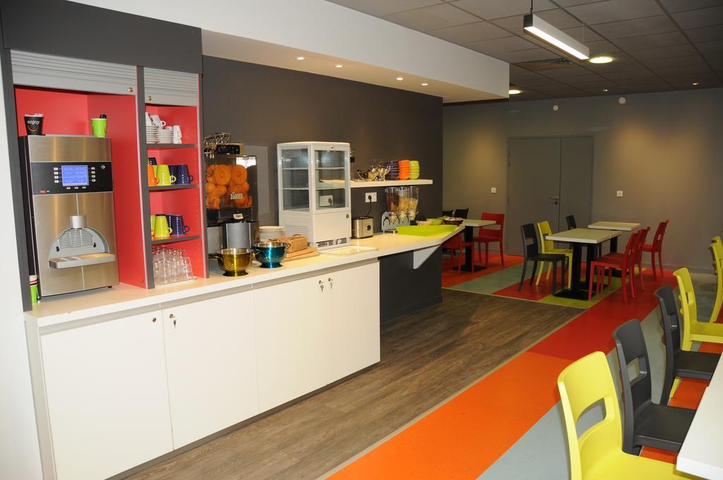 Ibis Styles Chambery Centre Gare Hotel Bagian luar foto