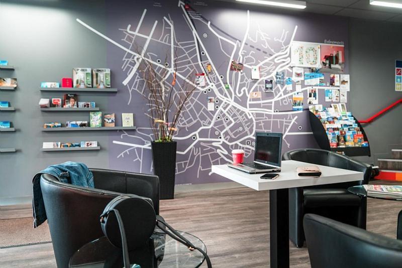 Ibis Styles Chambery Centre Gare Hotel Bagian luar foto