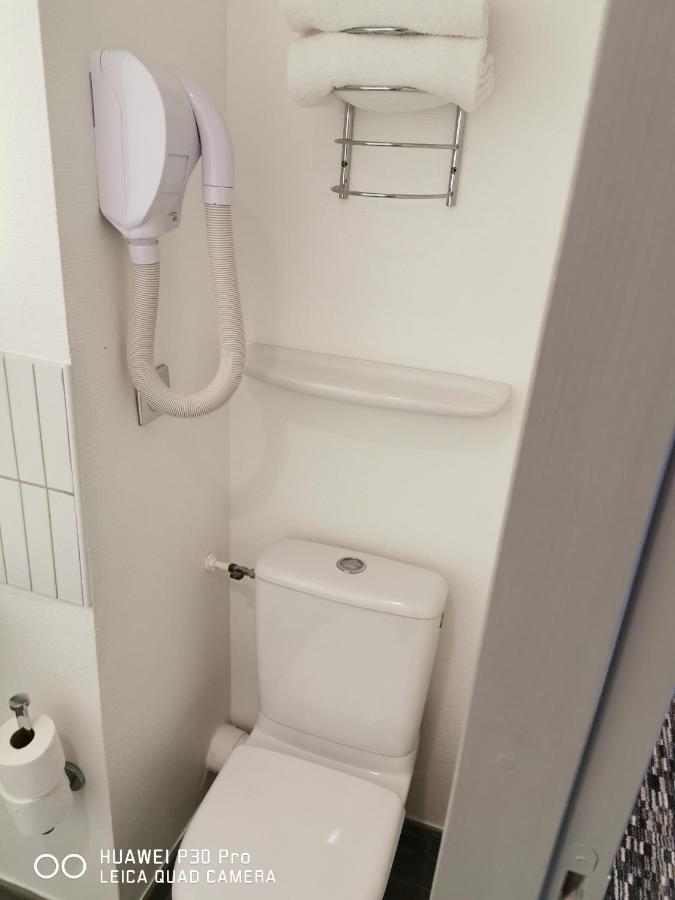 Ibis Styles Chambery Centre Gare Hotel Bagian luar foto